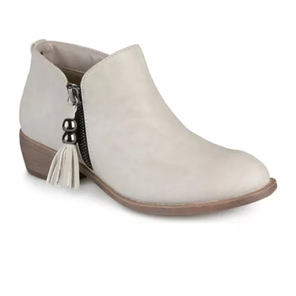 Journee Collection Ankle Boots - 7.5 - Picture 1 of 9